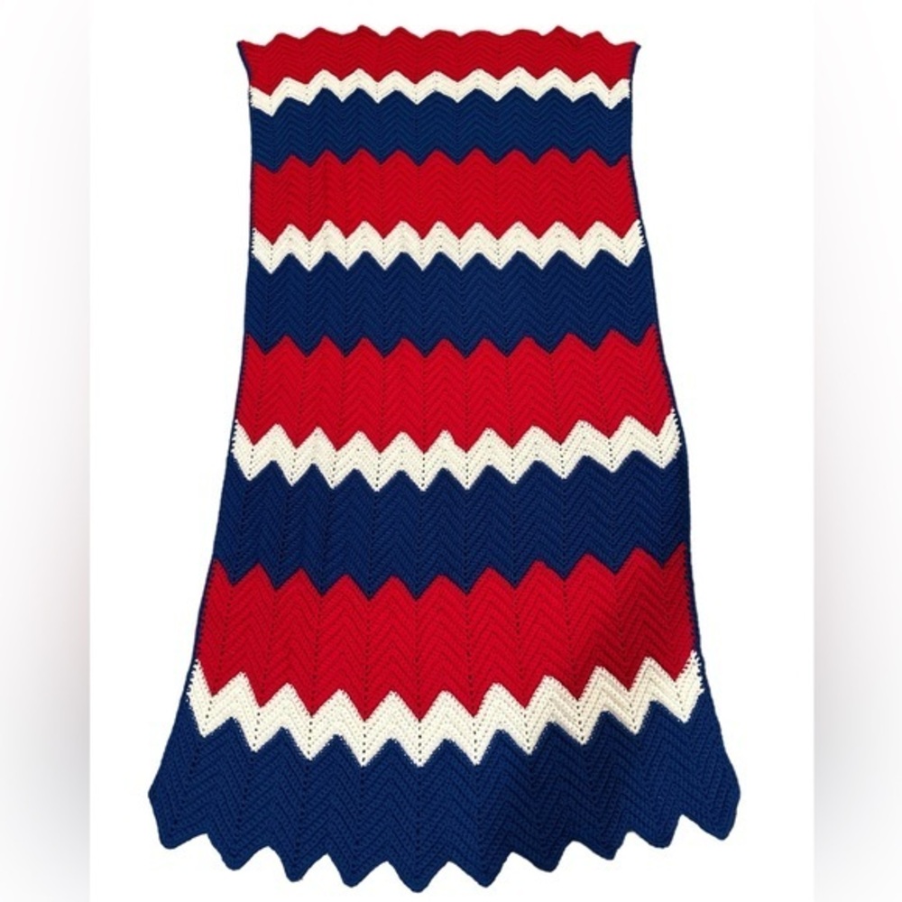 NEW CROCHETED ZIG ZAG RED WHITE BLUE BLANKET AFGHAN HANDMADE THROW
